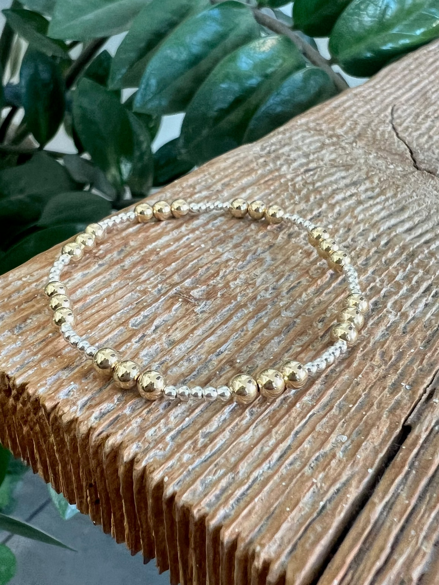 Mixed Metal 4mm Gold / 2mm Silver (5/3/5/3)