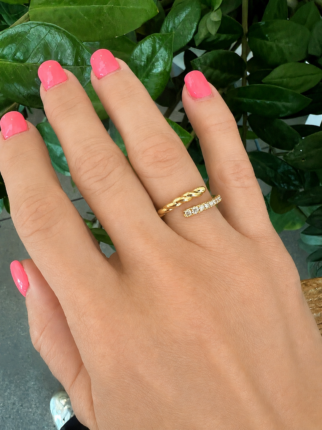 14K Gold Diamond Twist Ring