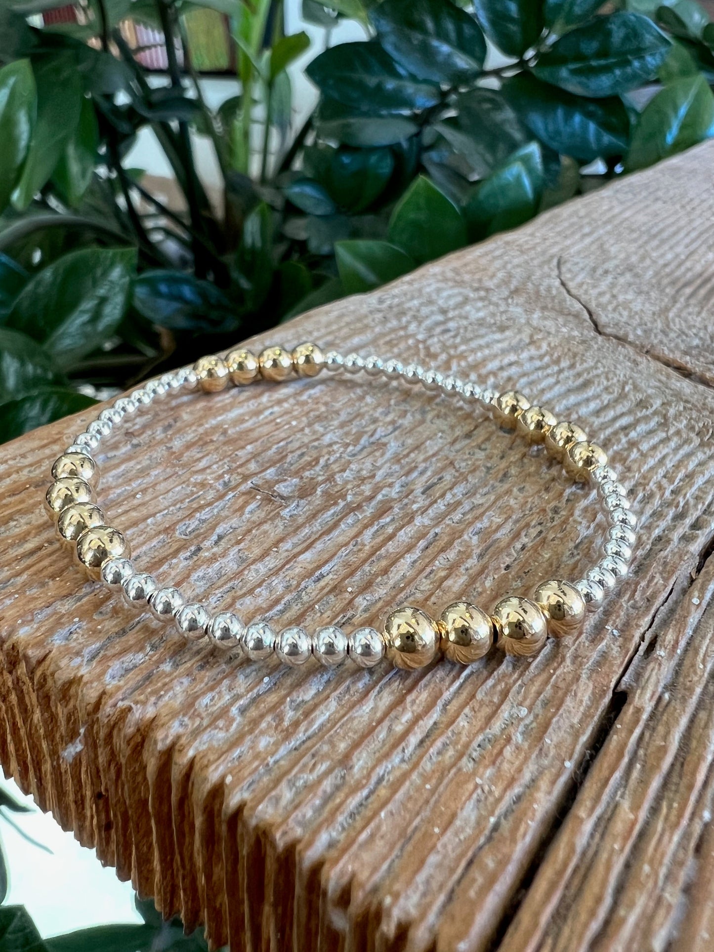 Mixed Metal 5mm Gold/3mm Silver  (4/9/4/9)