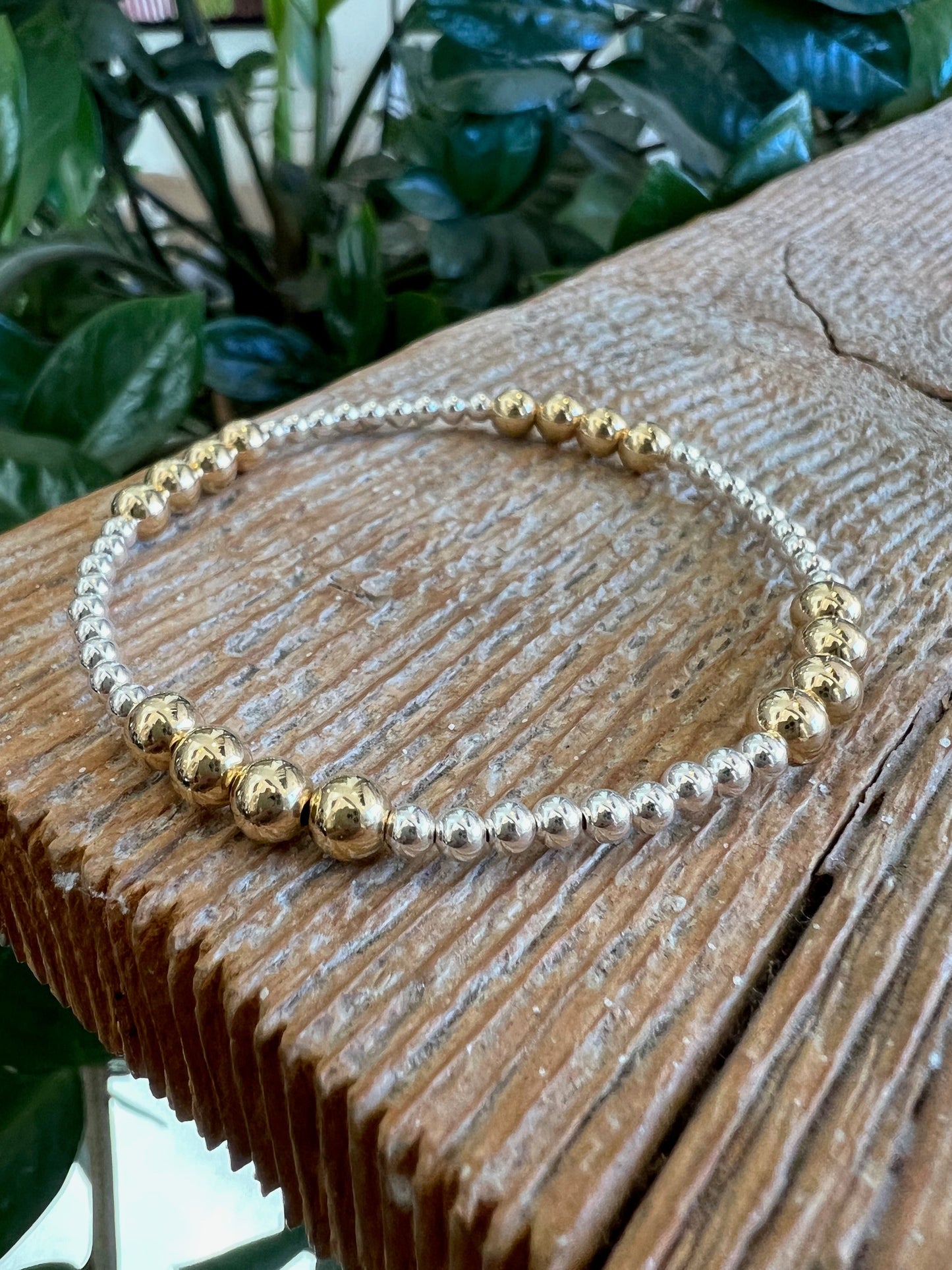 Mixed Metal 5mm Gold/3mm Silver  (4/9/4/9)